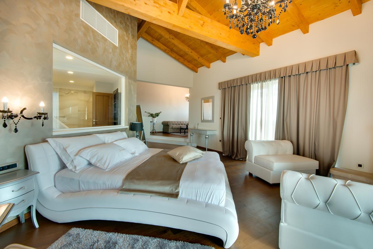 Wine Residence Cattunar Бъртонигла Екстериор снимка